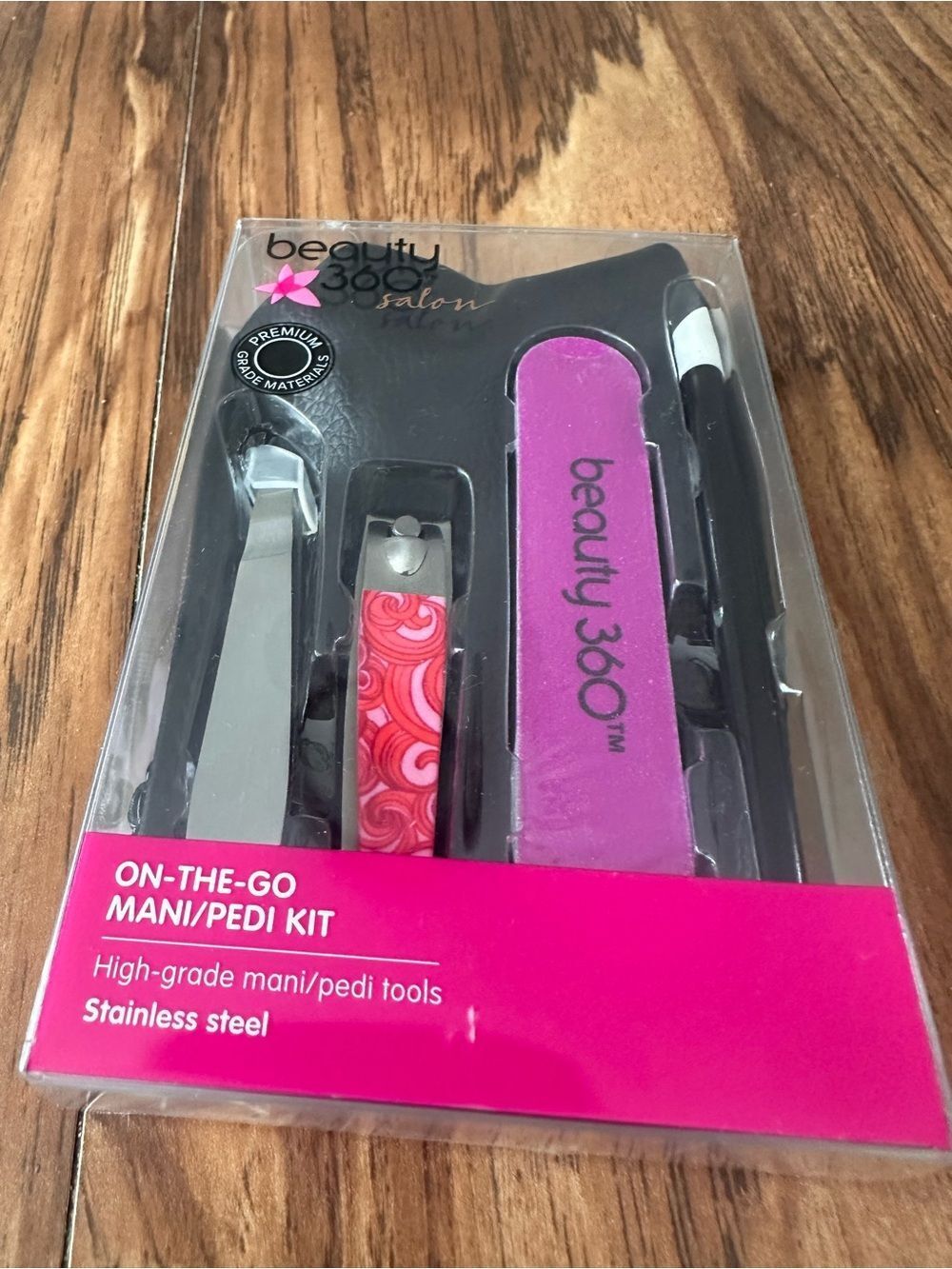 Beauty 360 Pink On-the-Go Mani/Pedi Kit